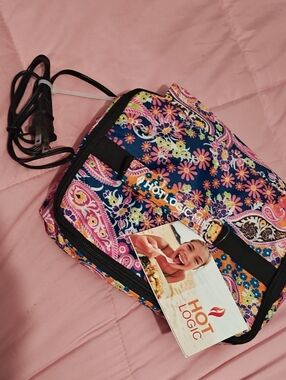 Floral Navy Portable Heated Lunch Bag